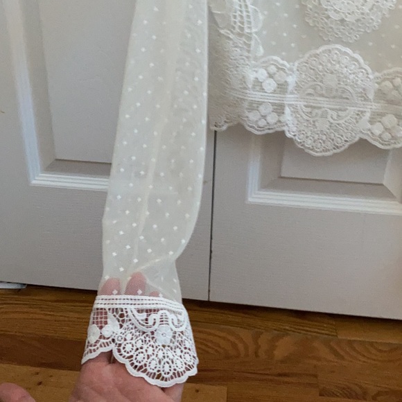 LACE TOP - Picture 3 of 4